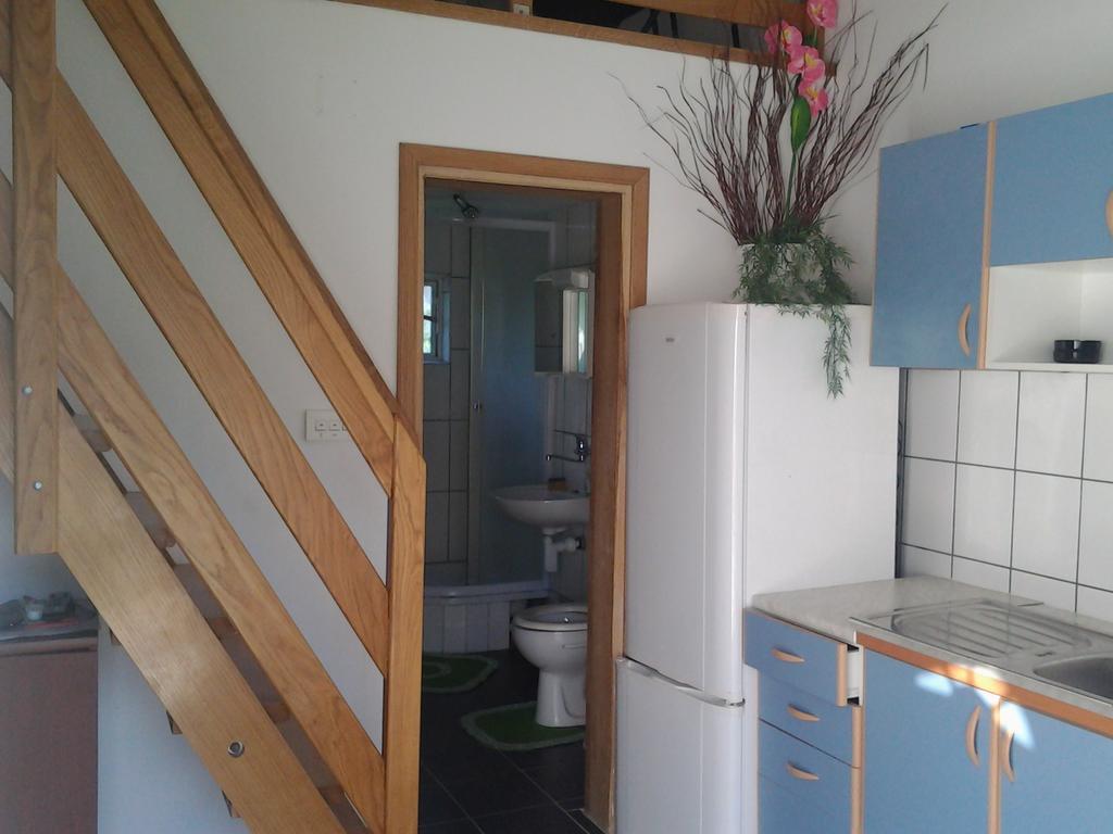 Apartmani Marija สตารีกราด-ปาเคลนีซา ภายนอก รูปภาพ