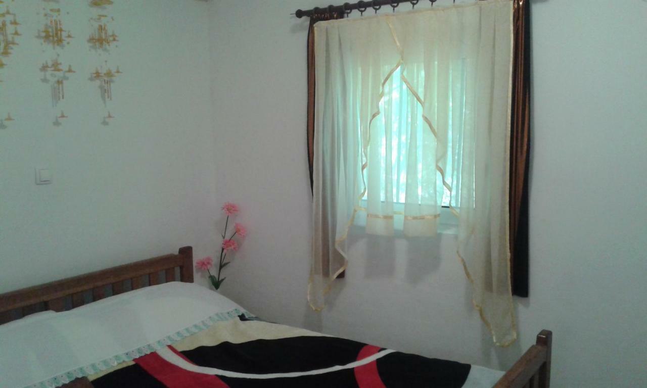 Apartmani Marija สตารีกราด-ปาเคลนีซา ภายนอก รูปภาพ