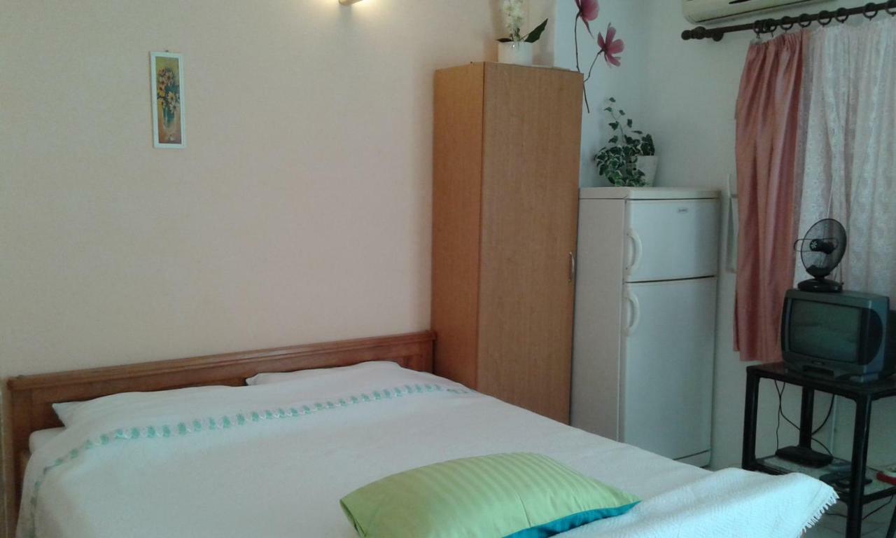 Apartmani Marija สตารีกราด-ปาเคลนีซา ภายนอก รูปภาพ